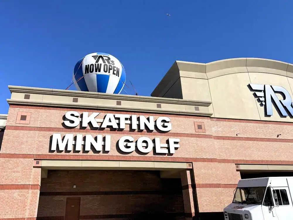mini golf retail location promotion